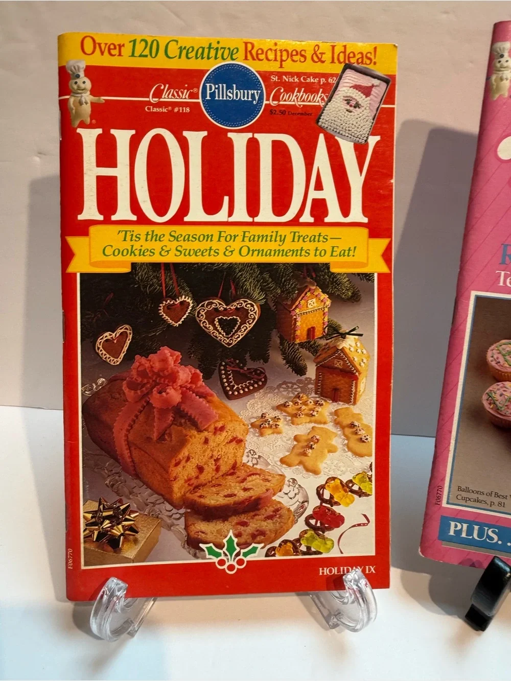 Set of 5 Vintage Pillsbury Cook Books - 1980's